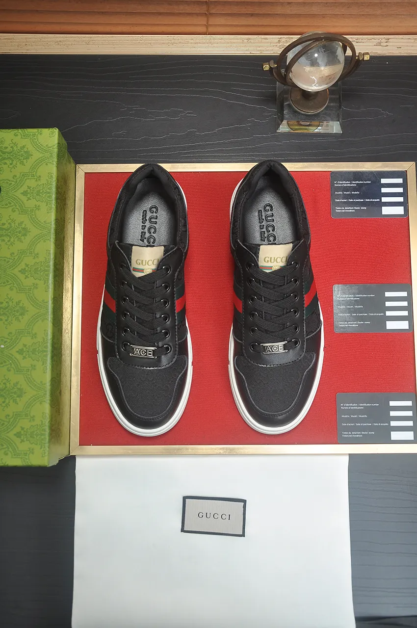 Men's men's shoes💰440💶[GUCCI] official website 1:1 men's sports shoes are now on the market. They are made of original fabric + water-dyed sheepskin lining, plus the official website original 1:1 comfortable outsole. Fashionable and versatile, super comfortable and breathable. Standard shoe size 38/45 (custom-made size 45 is non-refundable)